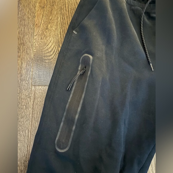 Nike black reflective joggers - Picture 2 of 7